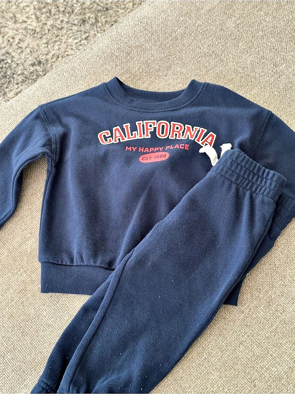 Kids California Sweatshirt Pants Set in Blue Like New